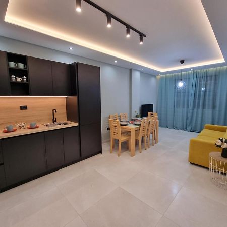 Holiday Apartment Near The Sea Durrës Esterno foto