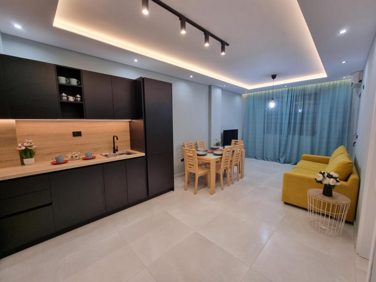 Holiday Apartment Near The Sea Durrës Esterno foto