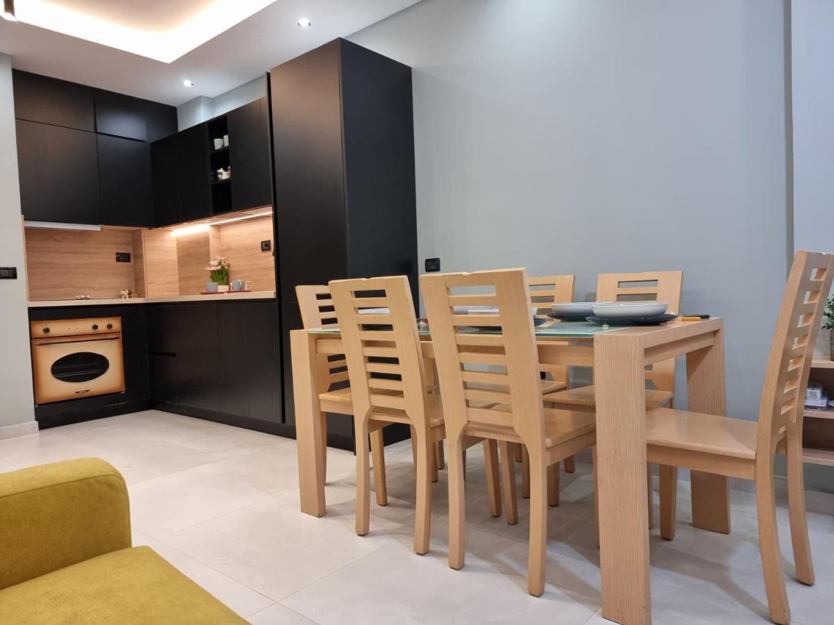 Holiday Apartment Near The Sea Durrës Esterno foto