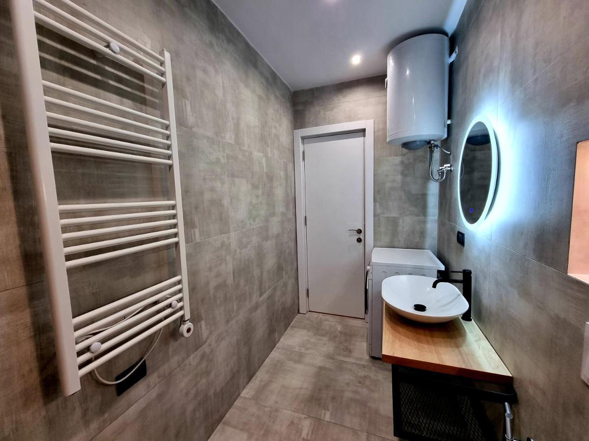 Holiday Apartment Near The Sea Durrës Esterno foto